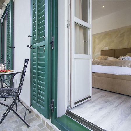 Well Of Life Luxury Rooms Split Exterior foto
